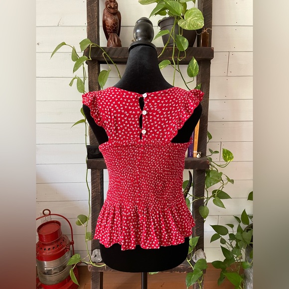 Sim & Sam: Red Cropped Top - Picture 12 of 17